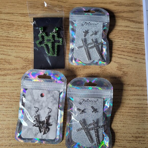 Set of 4 Cross Earrings - Picture 1 of 4